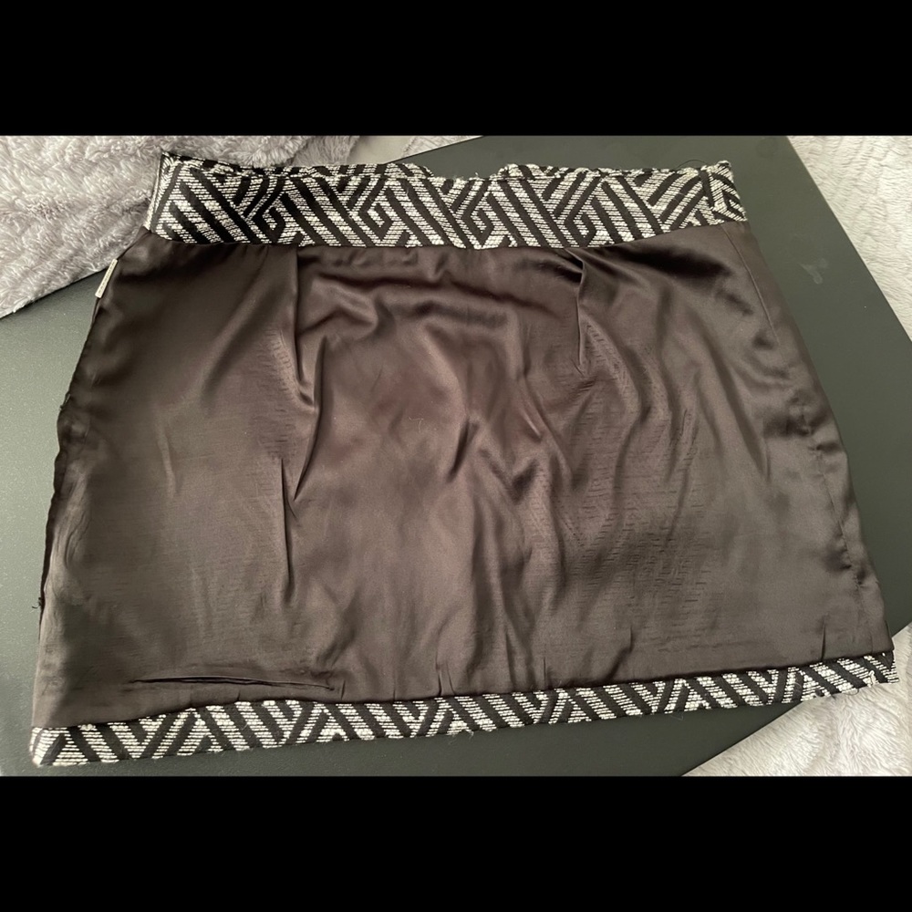 🚨SOLD🚨 Forever 21 Black Mini Skirt Size L - Picture 7 of 9